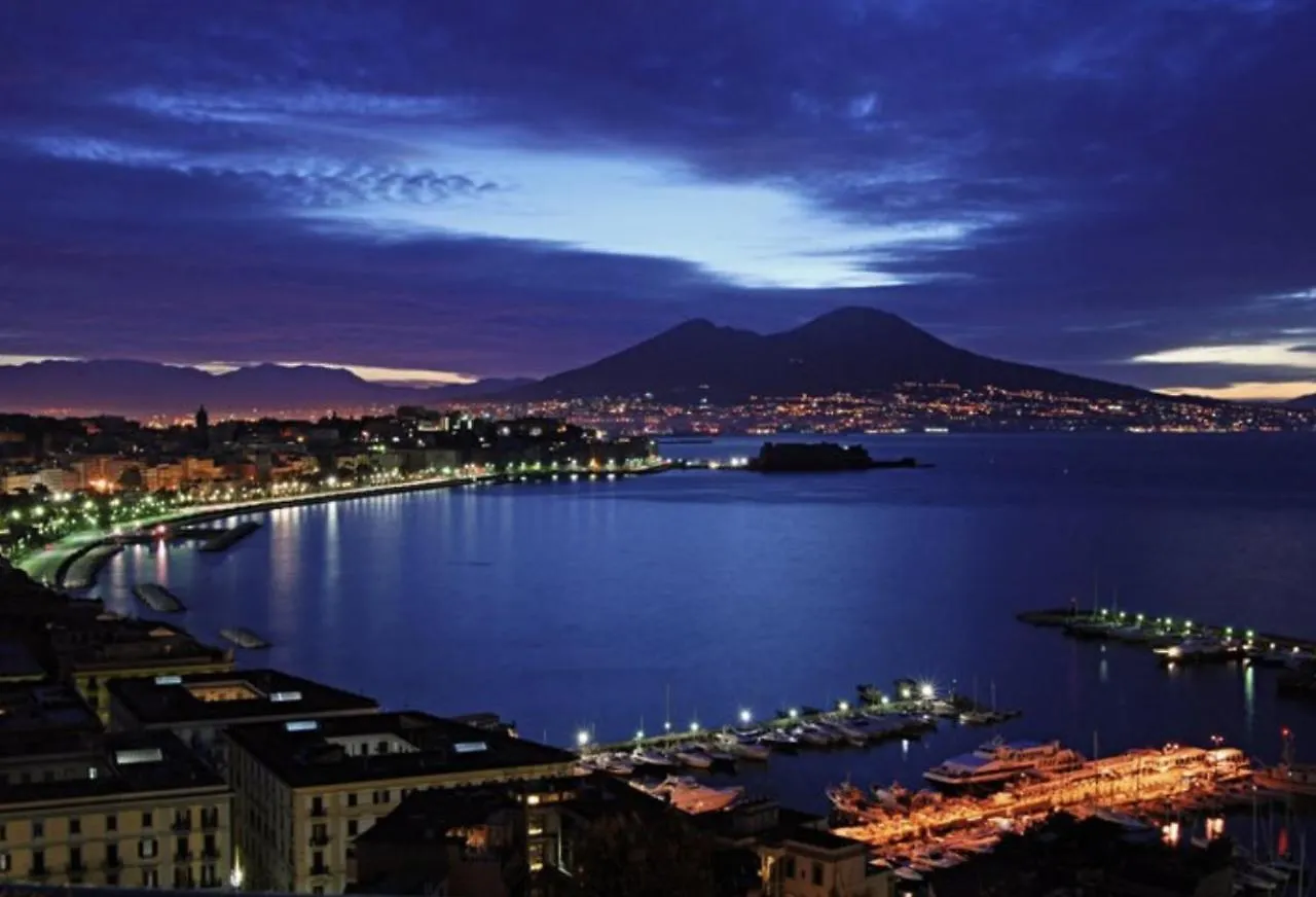 Home Sweet Home Storia Di Napoli Italy